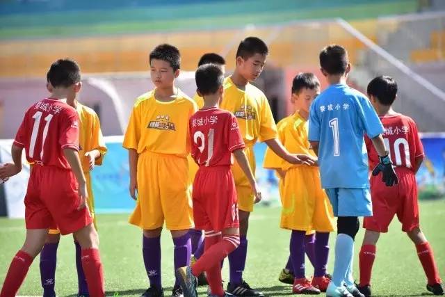 疯了！英格兰6-4力克法国，姆巴佩加冕历史射手王